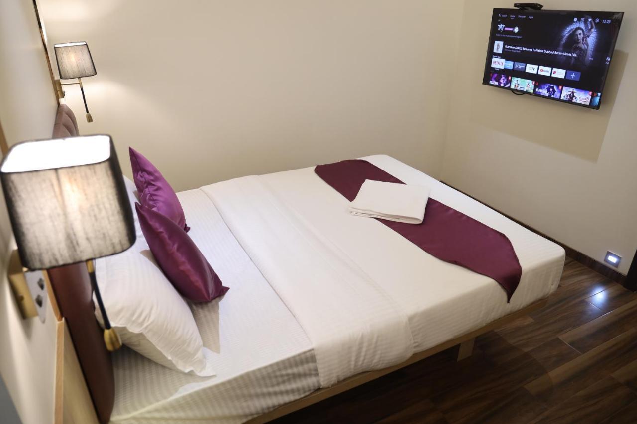 Vishal Hall Hotel Bombay Eksteriør billede